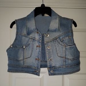 Crop denim vest